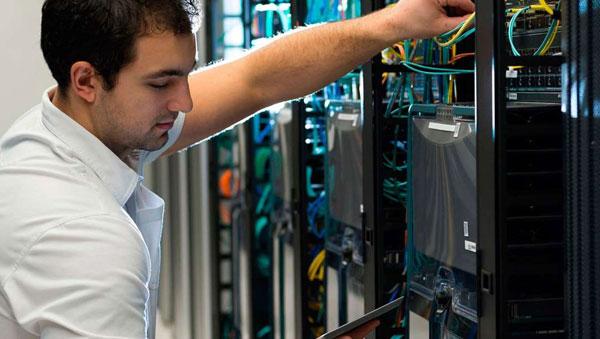 Diseño e implementación de arquitecturas servidor.